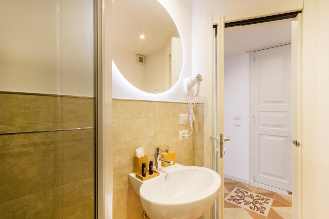 Reluxe Private Wellness Acomodação com café da manhã Lecce Exterior foto