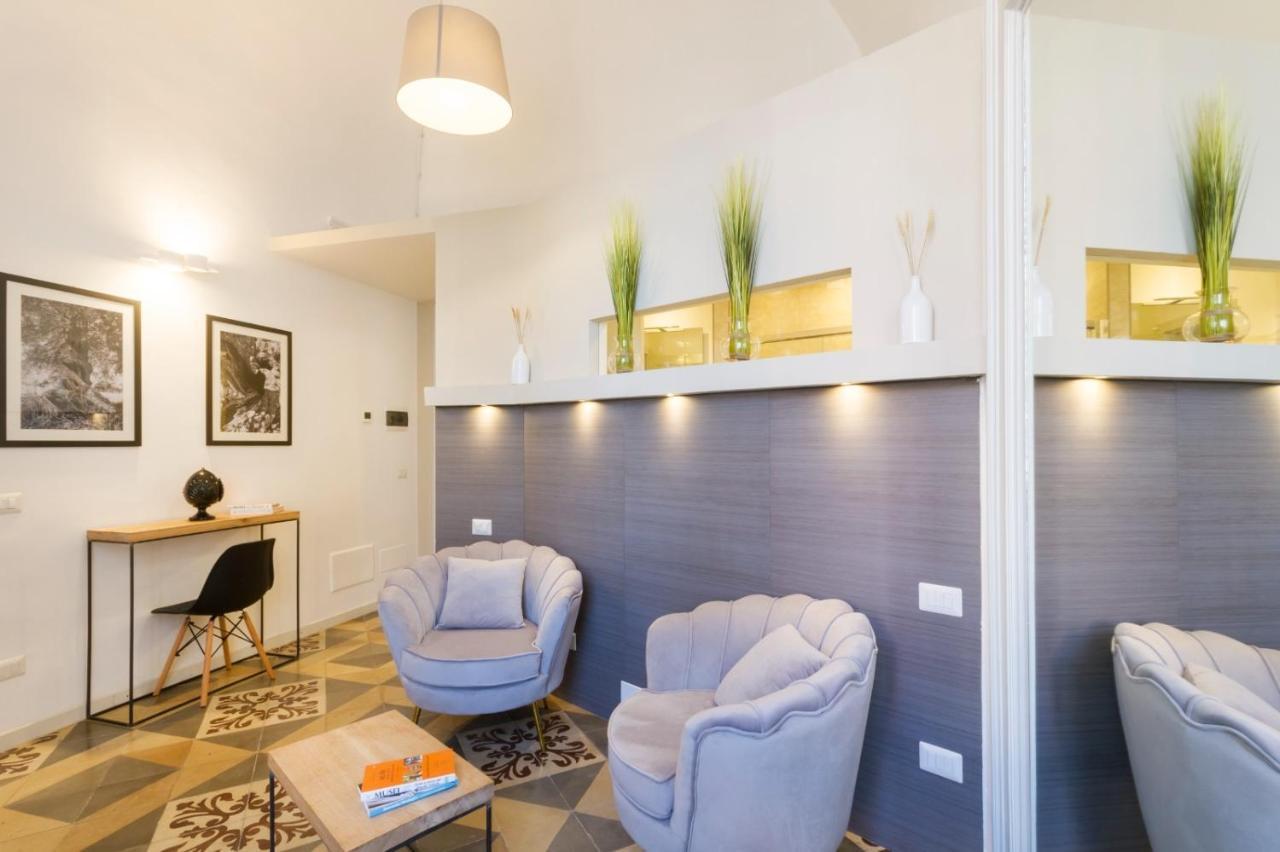 Reluxe Private Wellness Acomodação com café da manhã Lecce Exterior foto