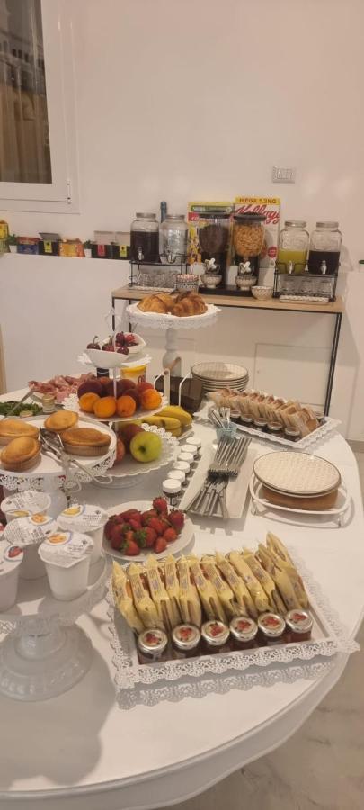 Reluxe Private Wellness Acomodação com café da manhã Lecce Exterior foto