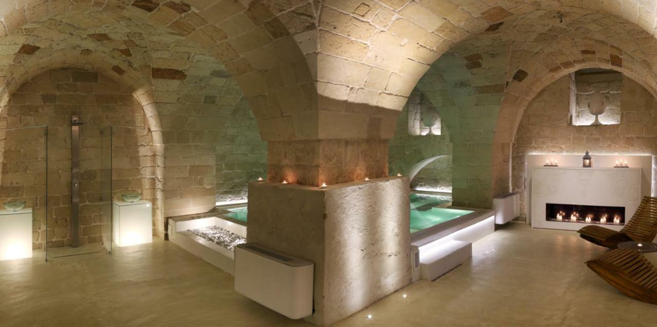 Reluxe Private Wellness Acomodação com café da manhã Lecce Exterior foto